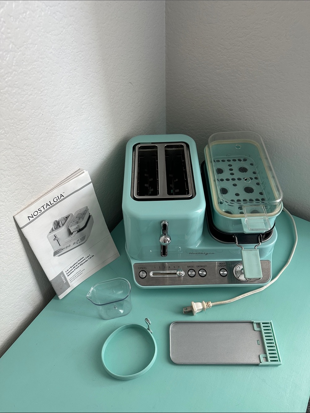 Nostalgia Classic Retro 3-in-1 Breakfast Station used, great condition. - Picture 3 of 17